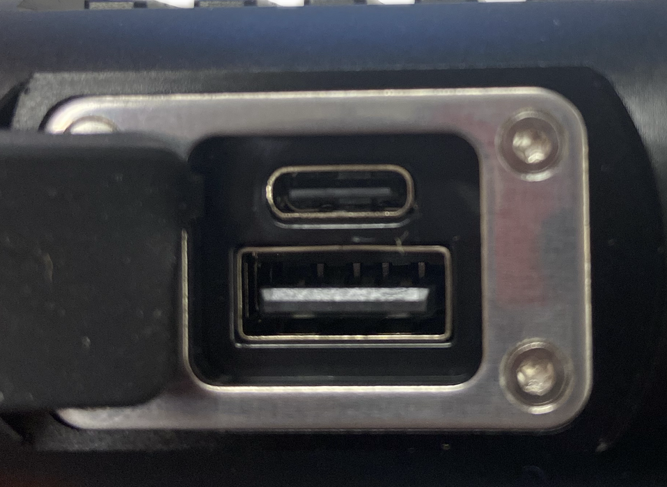 TOOL098 Flashlight & Powerbank, Rechargeable